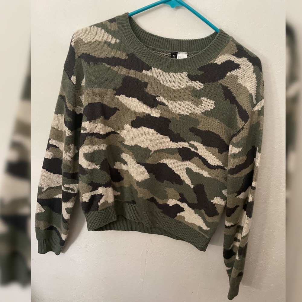 H&M Camo Sweater